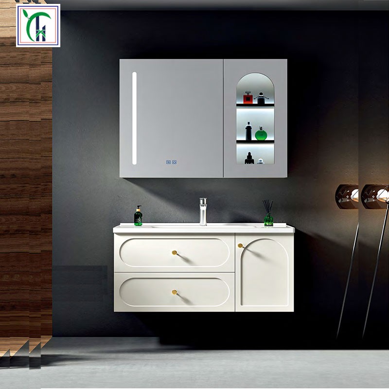 多层实木浴室柜